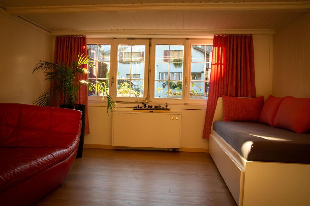 Uncle Eric'S Chalet Matten bei Interlaken Экстерьер фото