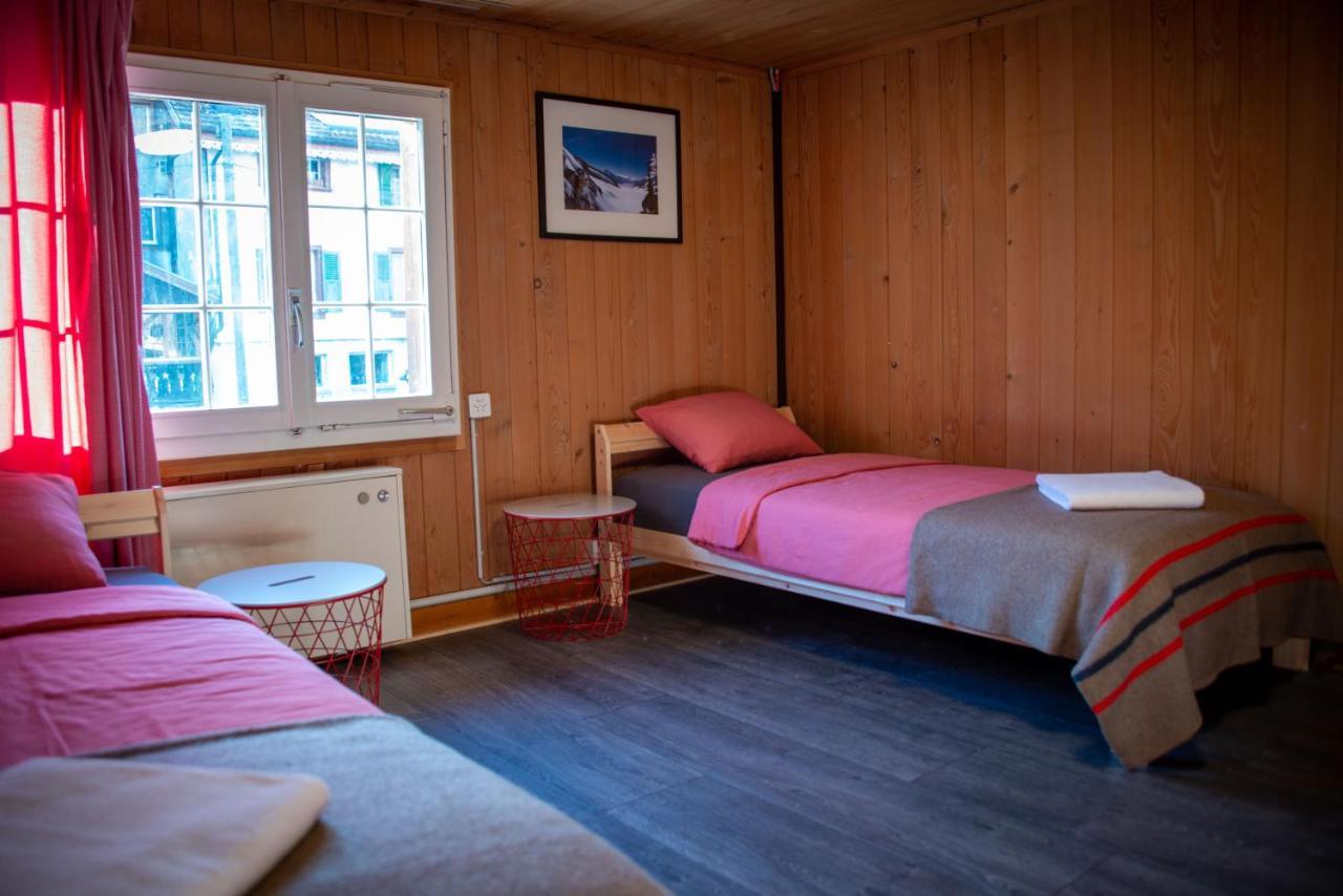 Uncle Eric'S Chalet Matten bei Interlaken Экстерьер фото